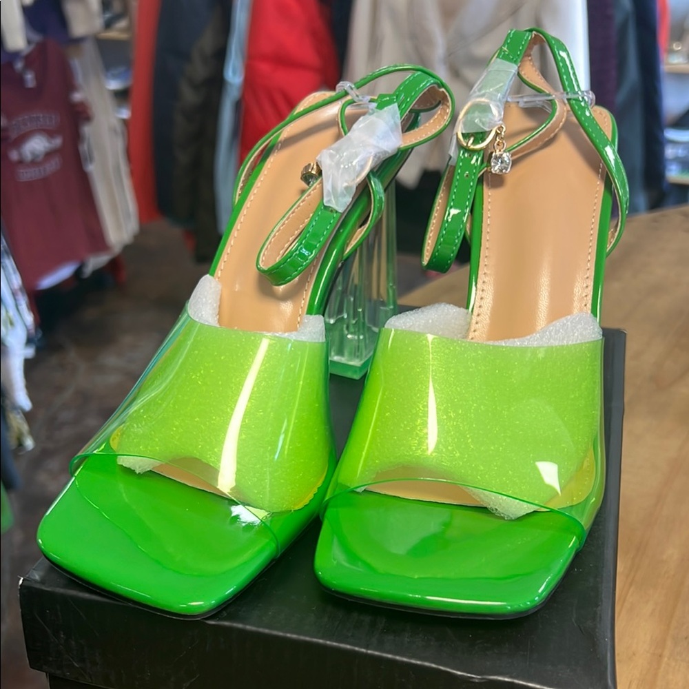 Green Strappy Women's Sandals